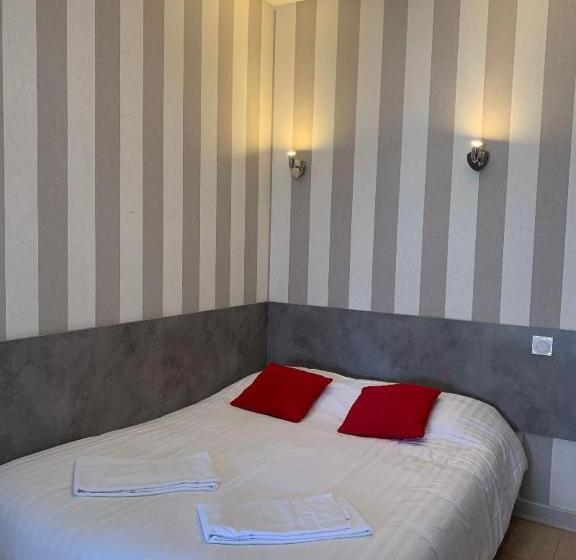 בית מלון כפרי Du Centre   Restaurant Le P Tit Gourmet