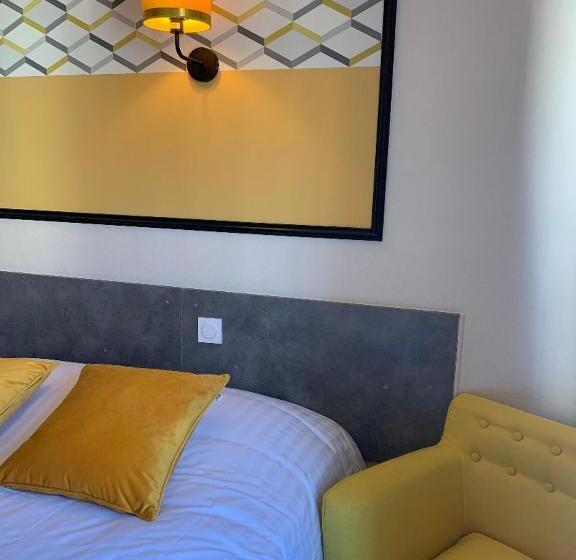 בית מלון כפרי Du Centre   Restaurant Le P Tit Gourmet