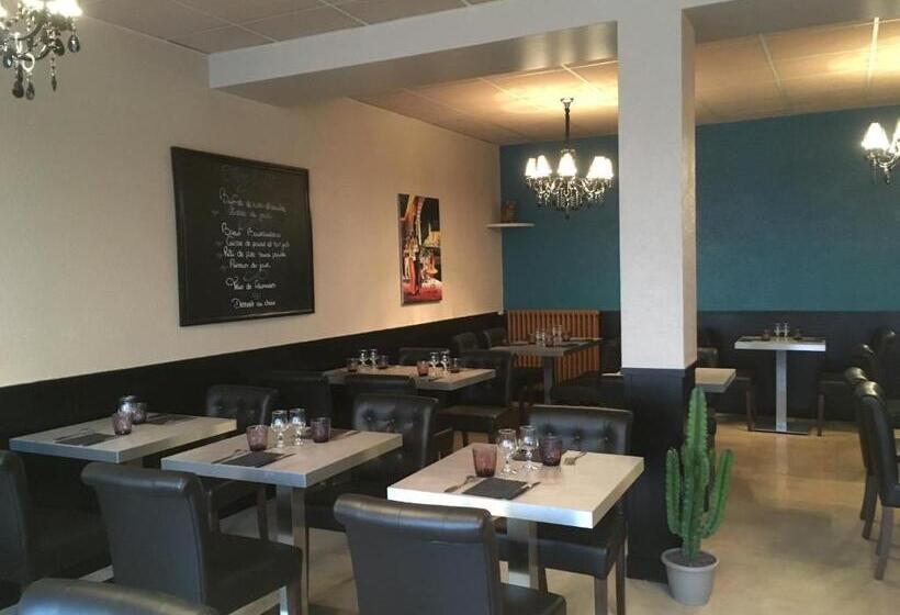 בית מלון כפרי Du Centre   Restaurant Le P Tit Gourmet