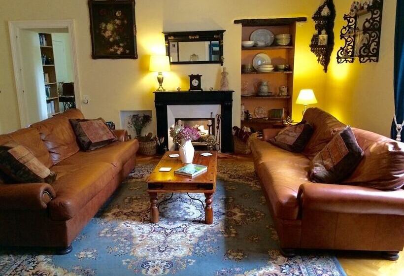 בית מלון כפרי Hôtel De France Et De Russie