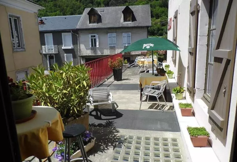 ホテル Hôtel Des Touristes