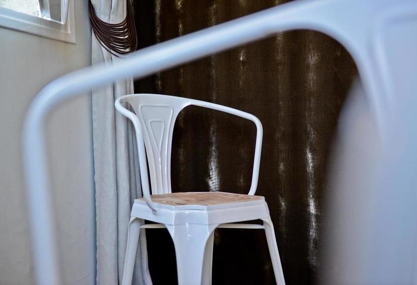 בית מלון כפרי Les Bains De Secours