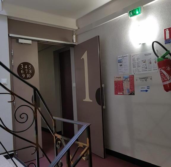 酒店 Hôtel Restaurant Le Blueberry