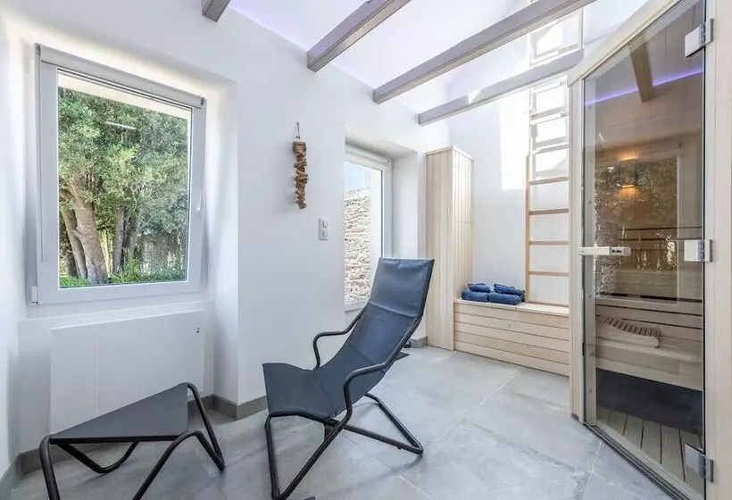 Hotel Le Clos Fleuri