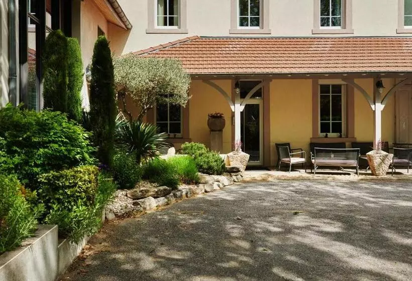 ホテル Pont Du Chalon Hôtel And Restaurant