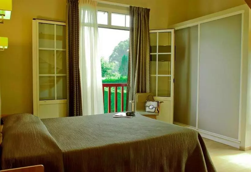 ホテル Restaurant Txistulari