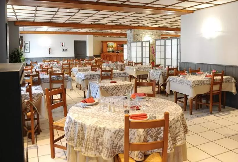 ホテル Restaurant Txistulari