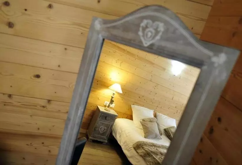 تختخواب و صبحانه Chambres D'hôtes Couleurs Bois & Spa