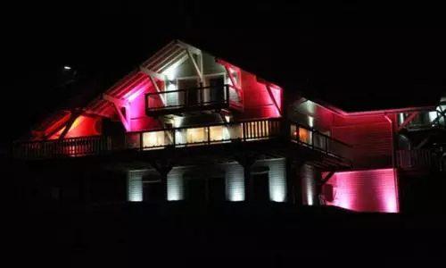 تختخواب و صبحانه Chambres D'hôtes Couleurs Bois & Spa
