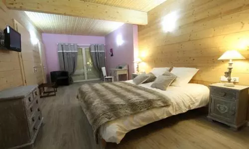 تختخواب و صبحانه Chambres D'hôtes Couleurs Bois & Spa