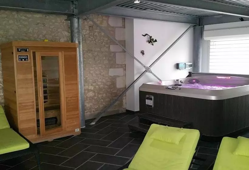 تختخواب و صبحانه Chambre D'hôtes Take Off