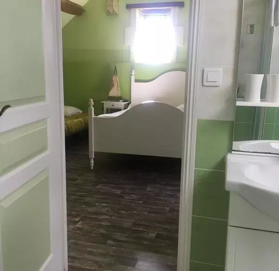تختخواب و صبحانه Chambre D'hôtes Take Off