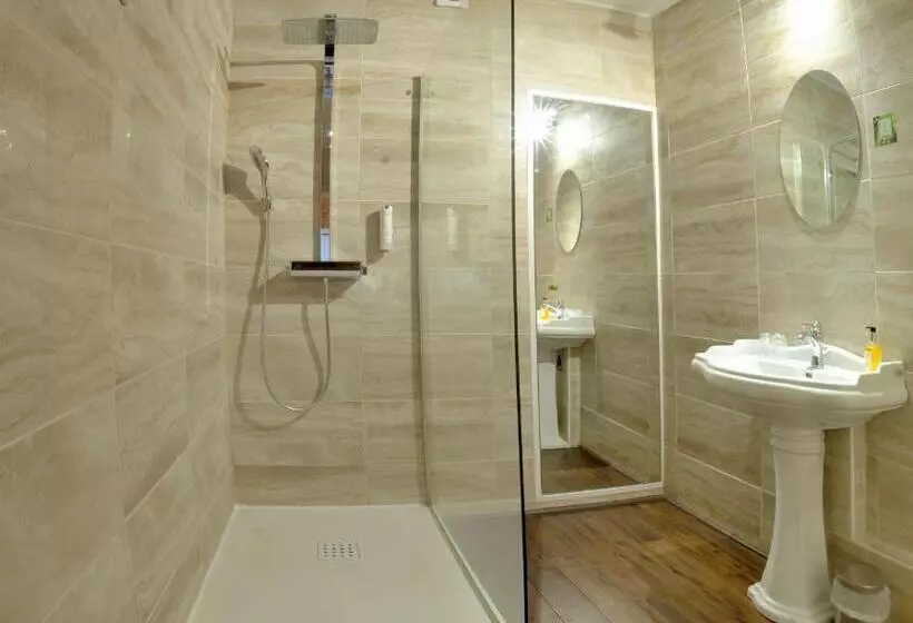 ベッドアンドブレックファースト Logis Hôtel & Restaurant Chateau De La Marjolaine