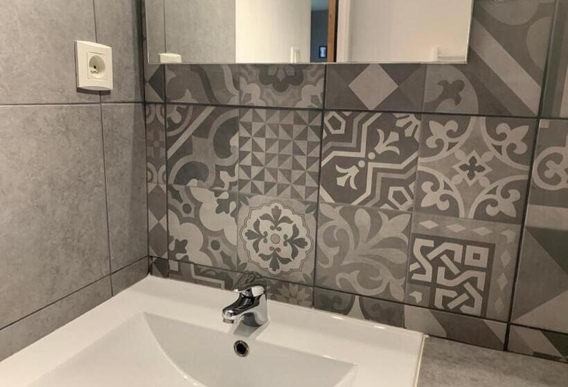 تختخواب و صبحانه Hôtel U Passa Tempu