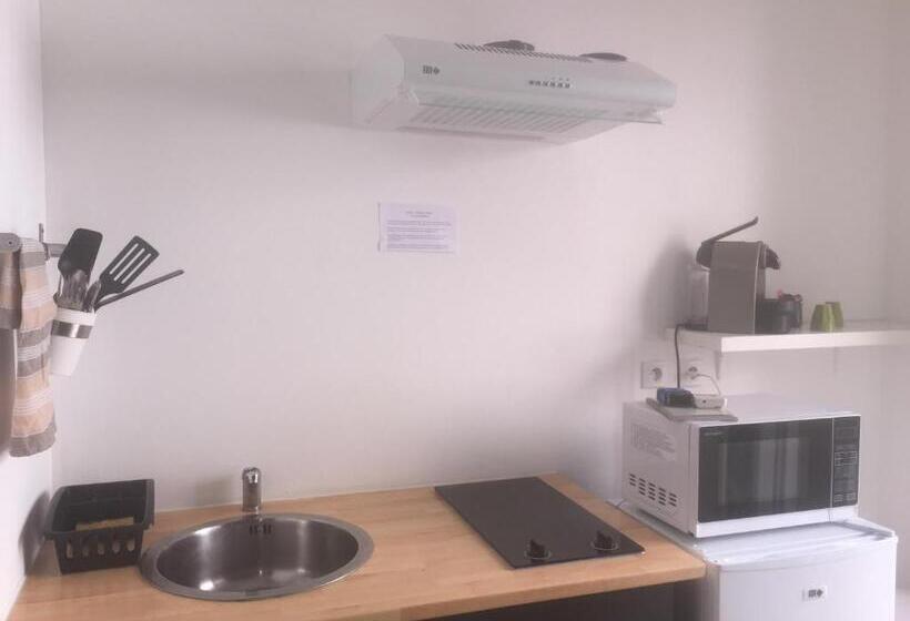 تختخواب و صبحانه Hôtel U Passa Tempu