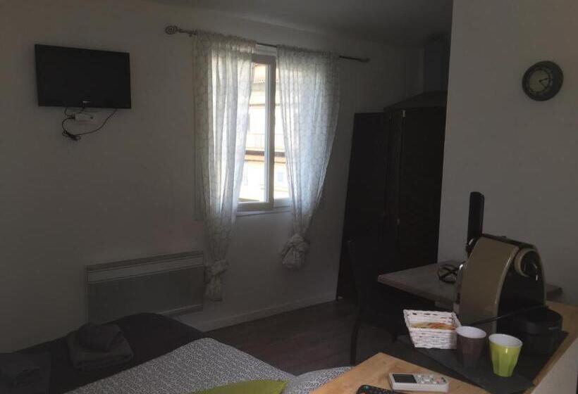 تختخواب و صبحانه Hôtel U Passa Tempu