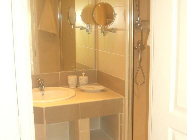 مبيت وإفطار L Oisette