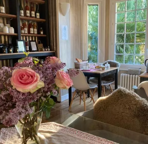 Aamiaismajoitus (B&B) Maison D Hôtes Il était Une Fois