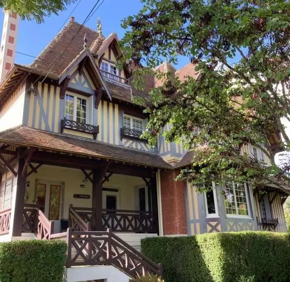 Aamiaismajoitus (B&B) Maison D Hôtes Il était Une Fois