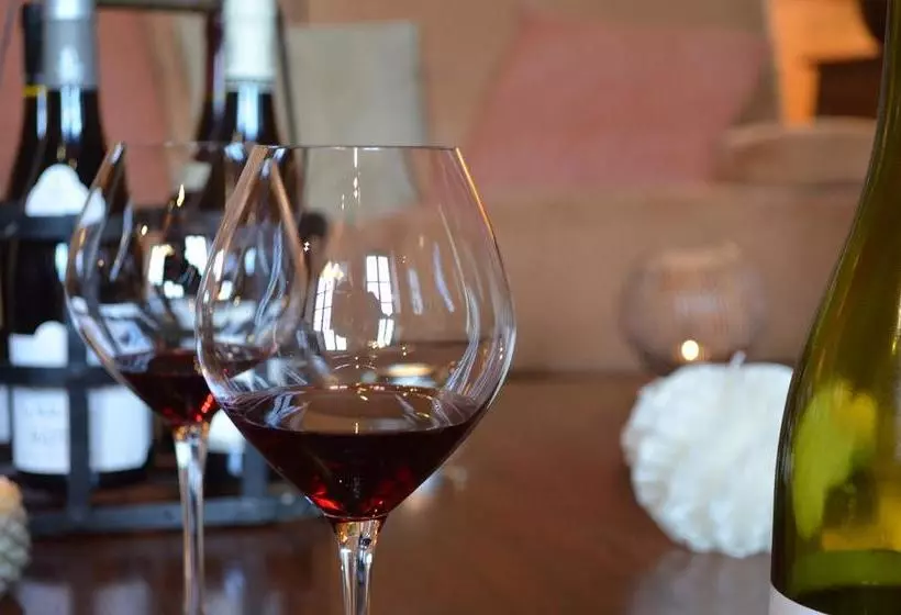 تختخواب و صبحانه Maison D Hôtes La Tour Du Trésorier