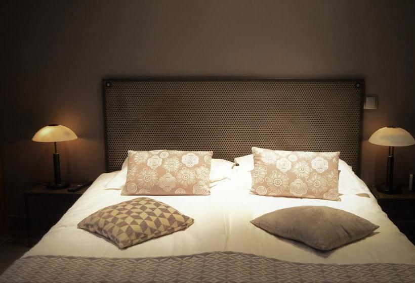 Bed and Breakfast Maison D Hôtes La Tour Du Trésorier