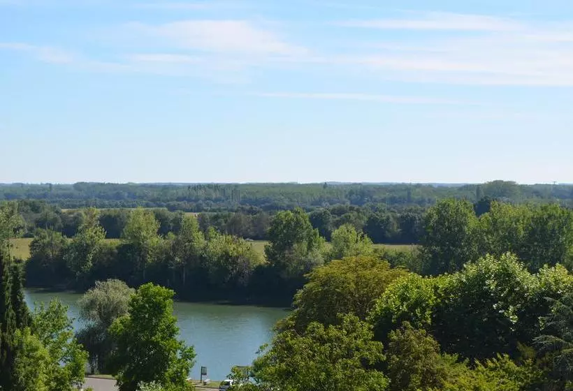 تختخواب و صبحانه Maison D Hôtes La Tour Du Trésorier
