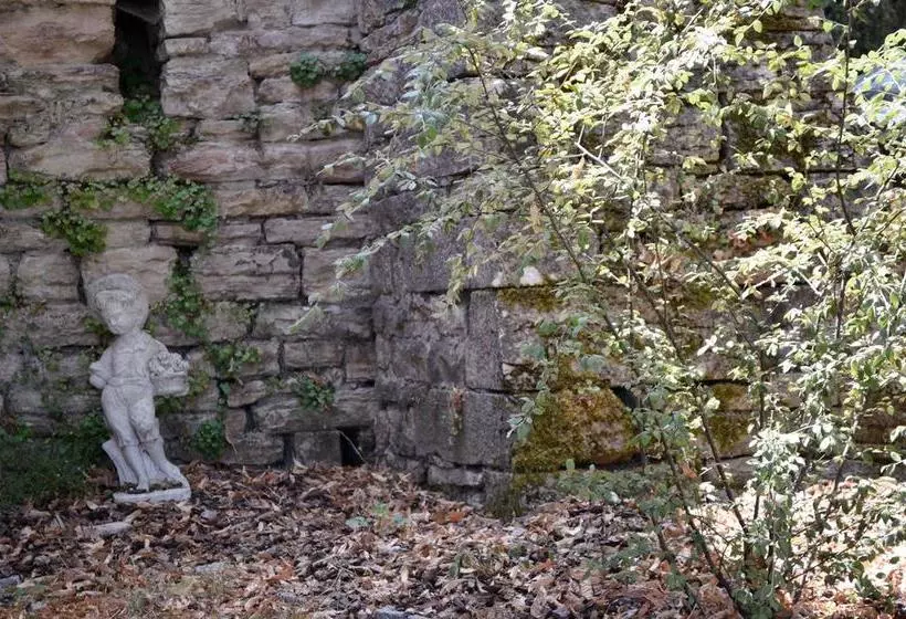 تختخواب و صبحانه Maison D Hôtes La Tour Du Trésorier