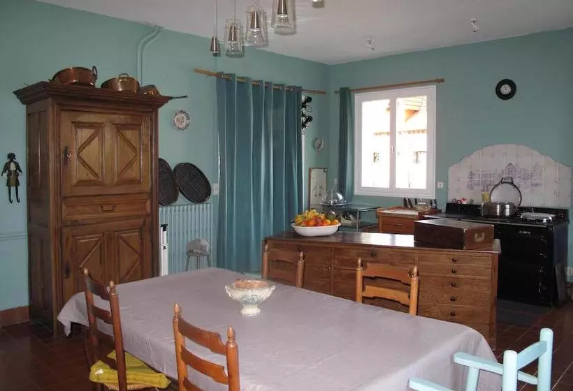 Aamiaismajoitus (B&B) Manoir De Graincourt