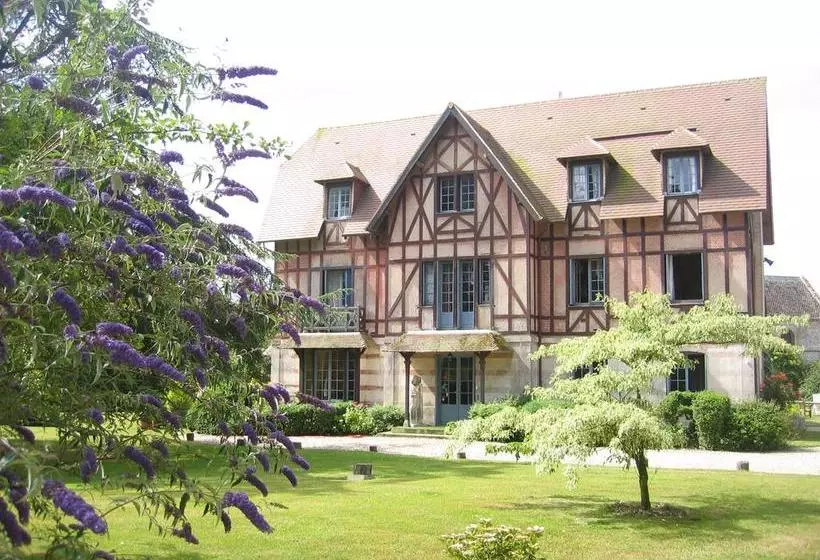 Aamiaismajoitus (B&B) Manoir De Graincourt