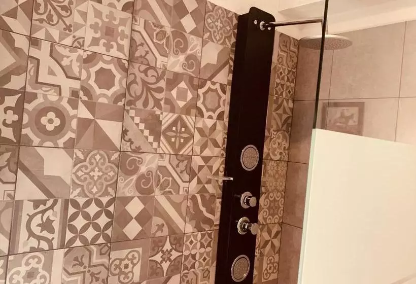 تختخواب و صبحانه Hôtel U Passa Tempu
