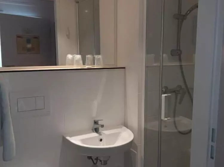 Fasthotel Albertville