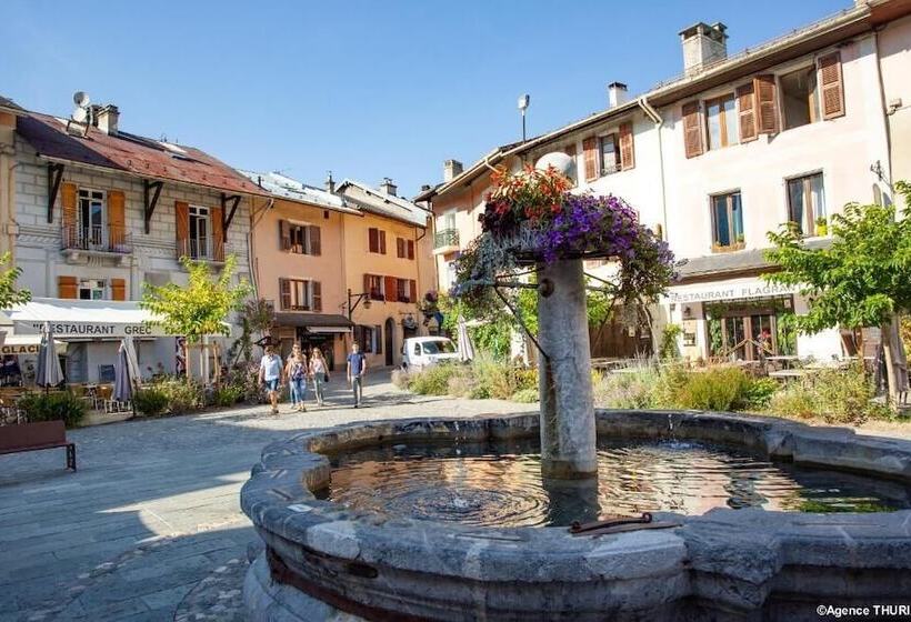 Fasthotel Albertville