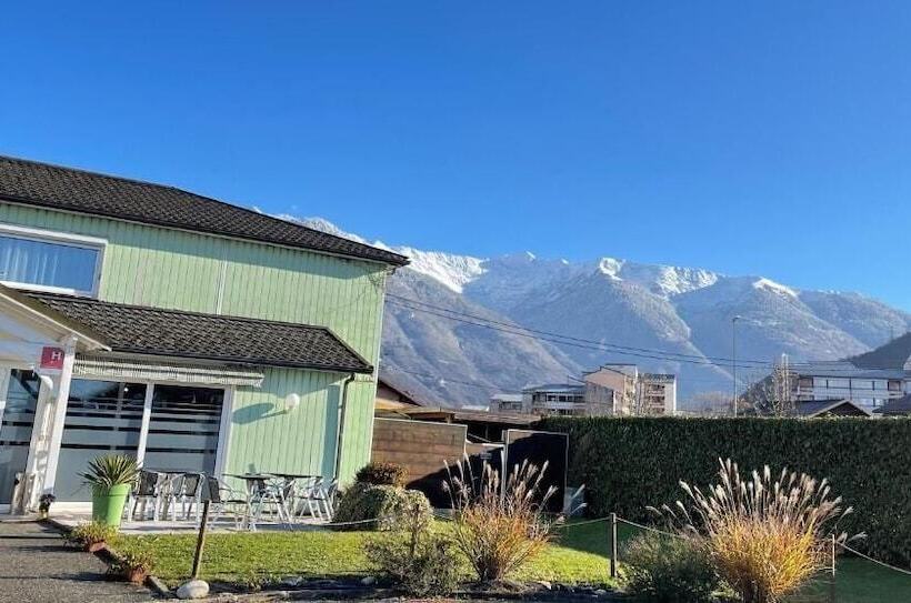 Fasthotel Albertville