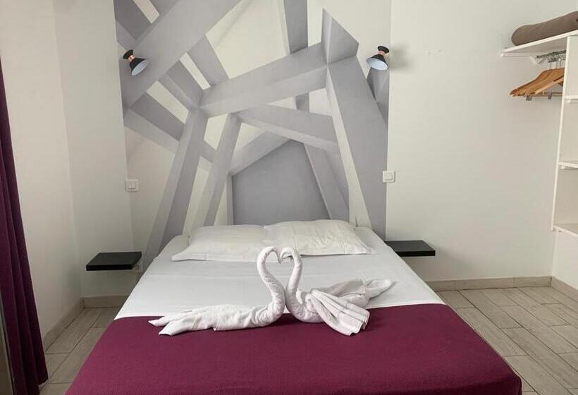 호텔 Auberge Des Toques