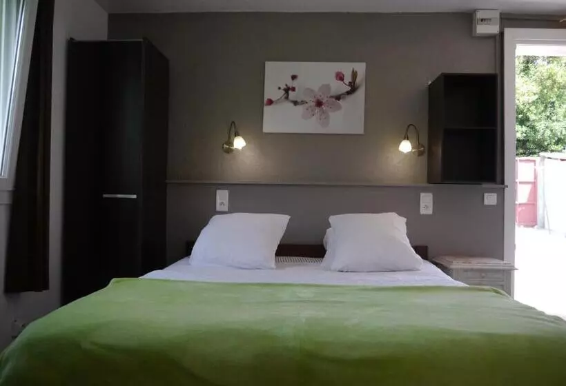 هتل Clair Logis