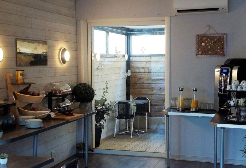 فندق De La Plage