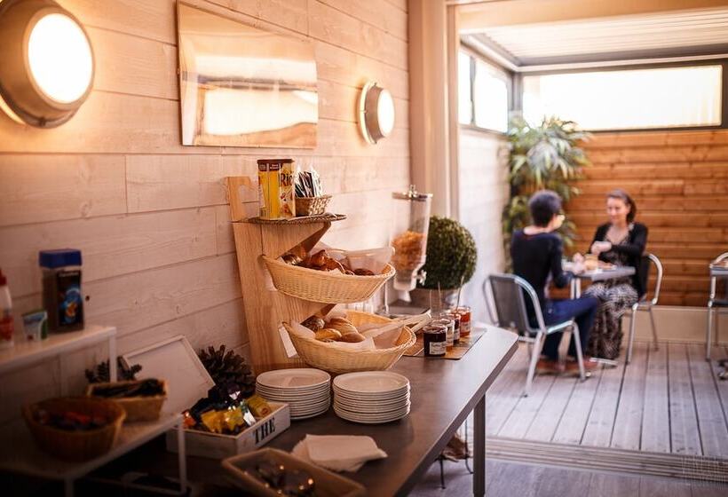 فندق De La Plage