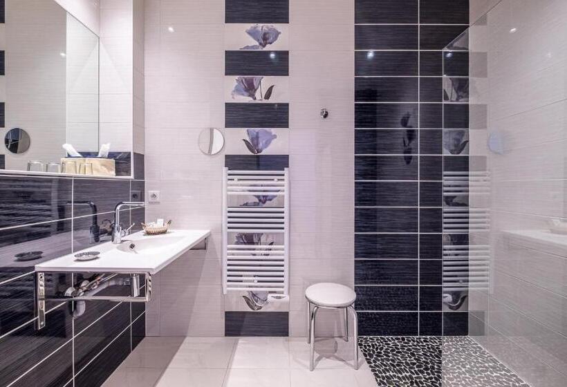 ホテル Domaine De L Echassier, The Originals Relais