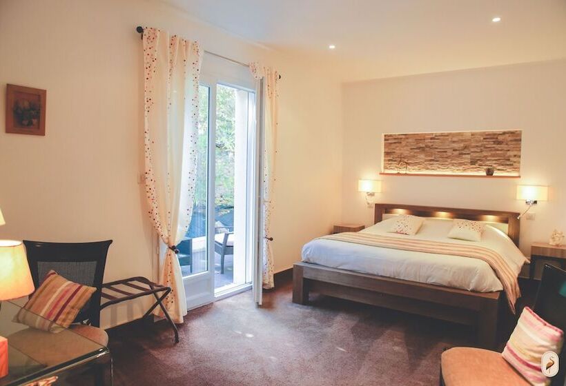 ホテル Domaine De L Echassier, The Originals Relais