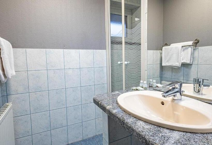 هتل Hôtel   Restaurant Le Couchetat