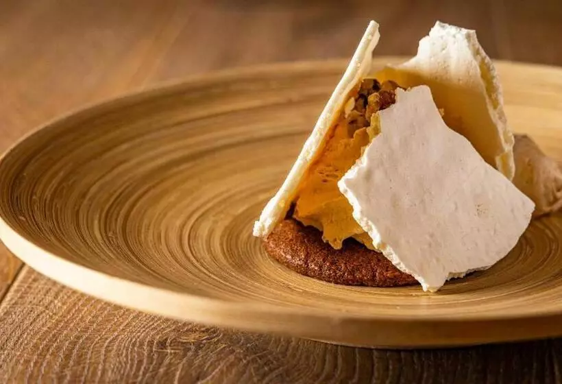 ホテル Hôtel   Restaurant Le Couchetat