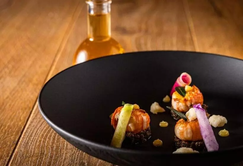 ホテル Hôtel   Restaurant Le Couchetat