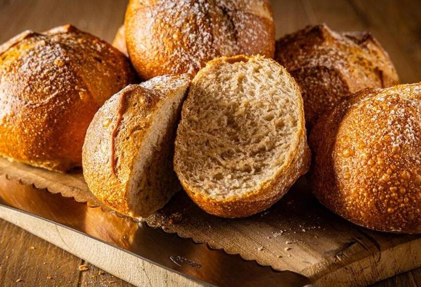 هتل Hôtel   Restaurant Le Couchetat