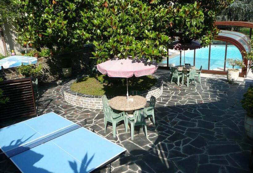 בית מלון כפרי Hôtel Du Lion D'or