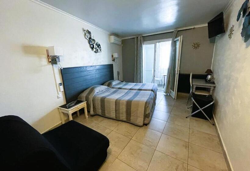 בית מלון כפרי Hôtel Le Dauphin Bleu