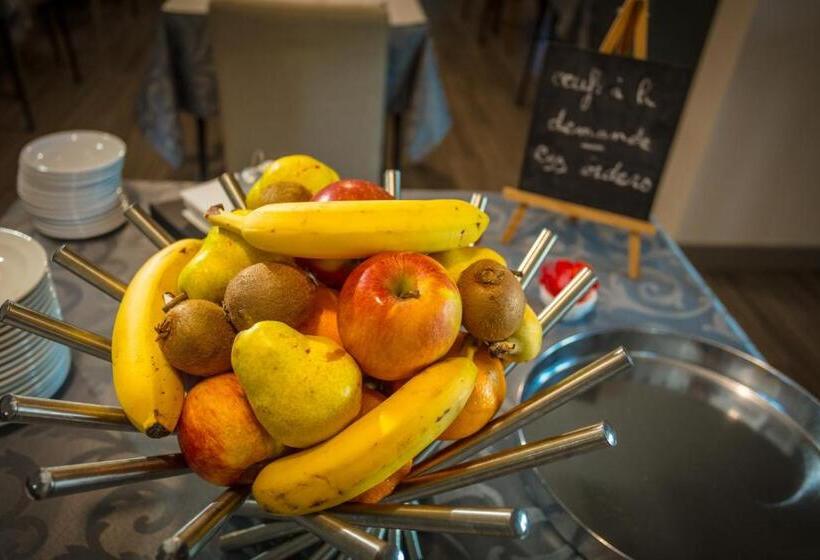 ホテル Le Saintgenies