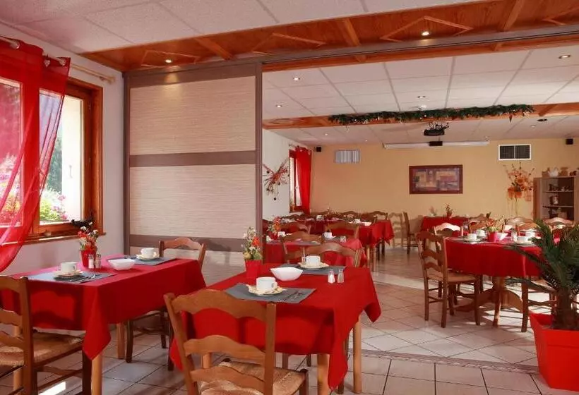 Hotelli Hôtel Le Vétiné