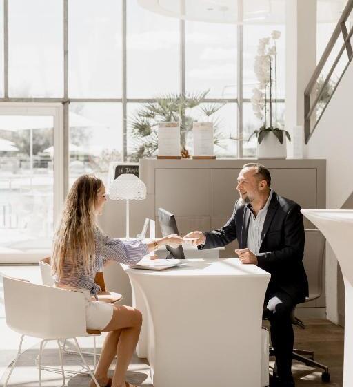 Отель Hôtel Les Corallines – Thalasso & Spa