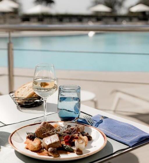 Отель Hôtel Les Corallines – Thalasso & Spa