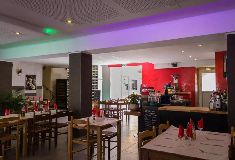 هتل Hôtel Les Italiens